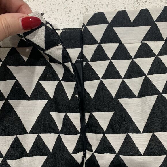 J. Crew Size 2 Skirt Geometric Triangle Jacquard Printed Short Pencil Women's - Picture 4 of 10